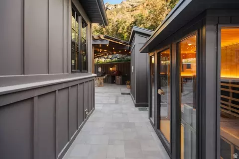 Entry Way - 1141 S Oak Leaf, Springville, UT 84663 photo 9 of 9