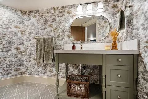 Bath - 1141 S Oak Leaf, Springville, UT 84663 photo 9 of 9