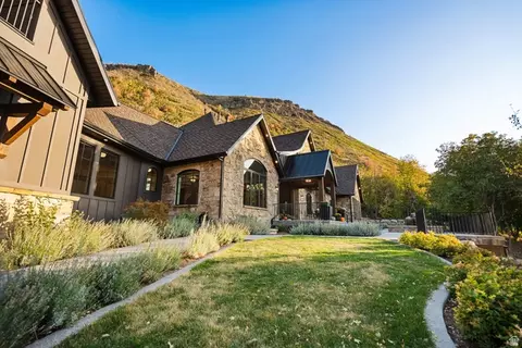 Exterior - 1141 S Oak Leaf, Springville, UT 84663 photo 13 of 35
