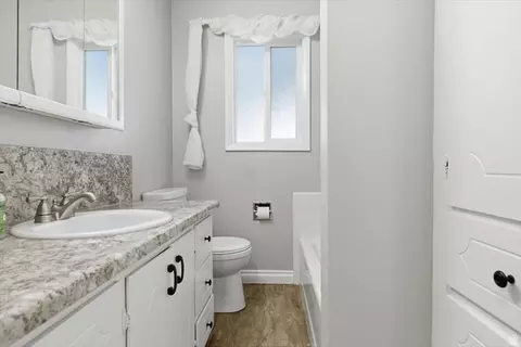 Bath - 187 E 2nd N, Preston, ID 83263 photo 1 of 3