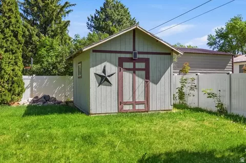 Exterior - 187 E 2nd N, Preston, ID 83263 photo 7 of 7