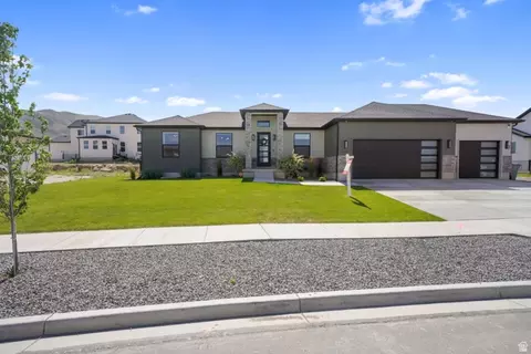 2049 S Roan Ave, Saratoga Springs, UT 84045