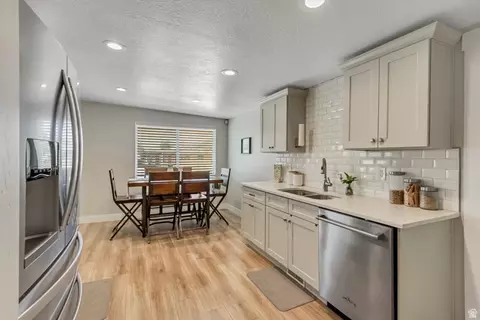 Kitchen - 48 W Moon Ridge Dr, Murray, UT 84107 photo 2 of 2