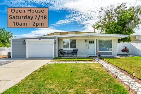 48 W Moon Ridge Dr, Murray, UT 84107