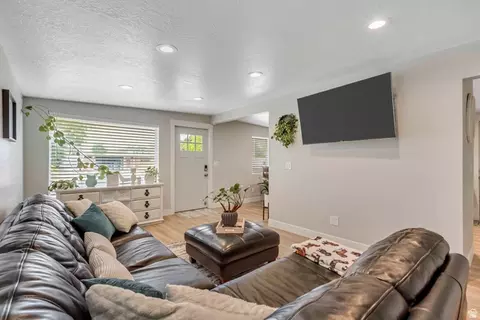Other - 48 W Moon Ridge Dr, Murray, UT 84107 photo 2 of 6