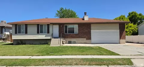 2128 W Burningham Cir, West Valley City, UT 84119