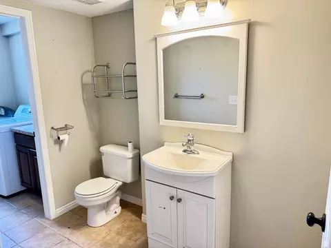 Bath - 278 W 2000 S, Clearfield, UT 84015 photo 3 of 4