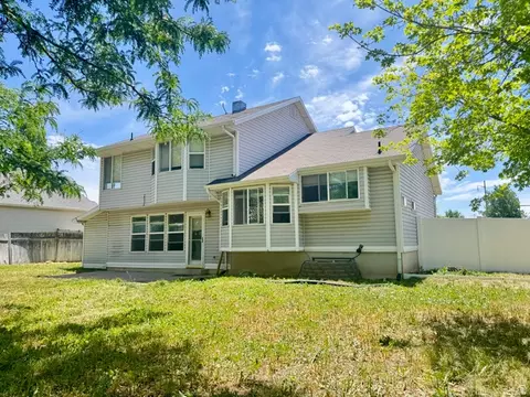 Exterior - 278 W 2000 S, Clearfield, UT 84015 photo 5 of 8
