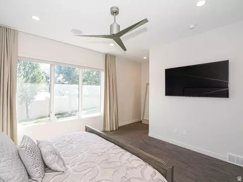 Bedroom - 1283 E Corner View Ct S, Draper, UT 84020 photo 2 of 10