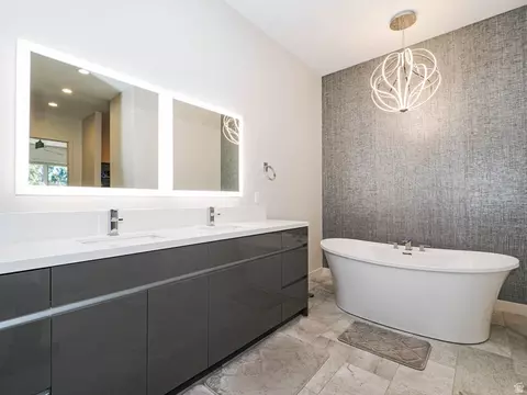 Bath - 1283 E Corner View Ct S, Draper, UT 84020 photo 1 of 9