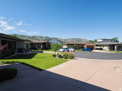 Exterior - 1283 E Corner View Ct S, Draper, UT 84020 photo 5 of 12