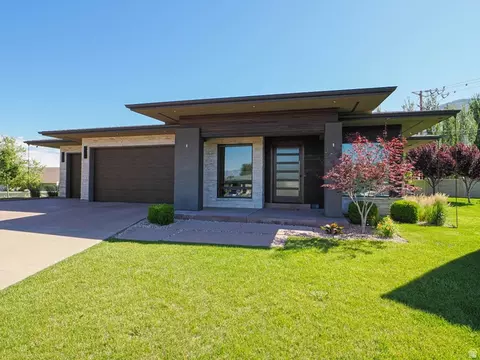 Exterior - 1283 E Corner View Ct S, Draper, UT 84020 photo 4 of 12
