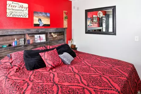 Bedroom - 90 S Railroad Ave, Arimo, ID 83214 photo 2 of 6