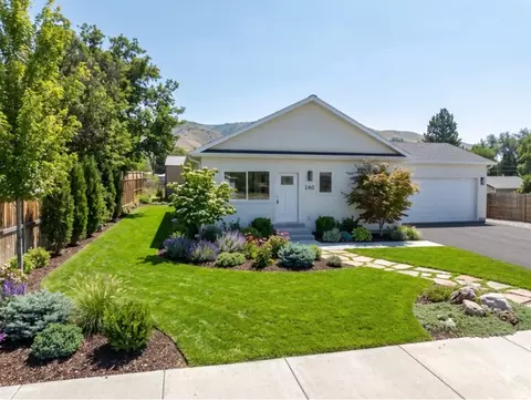 220 E 200 S, Mount Pleasant, UT 84647