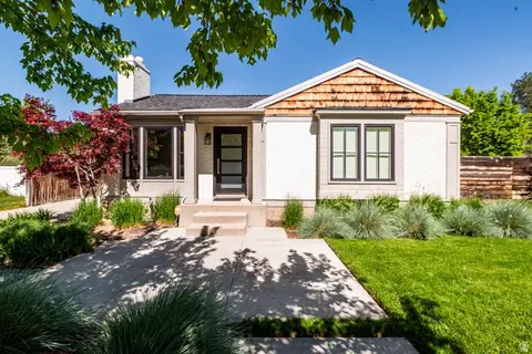 6282 S Cobblecrest Rd, Holladay, UT 84121