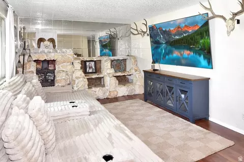 Living - 28 E 3rd St N, Downey, ID 83234 photo 2 of 4