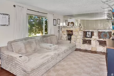 Living - 28 E 3rd St N, Downey, ID 83234 photo 1 of 4