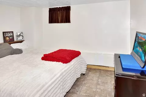 Bedroom - 28 E 3rd St N, Downey, ID 83234 photo 5 of 6