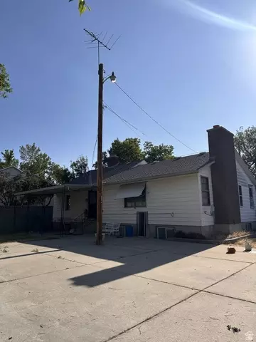Exterior - 6080 S 700 W, Murray, UT 84123 photo 2 of 3