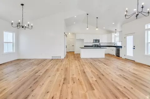 Living - 1257 N 1350 E, Mapleton, UT 84664 photo 5 of 7