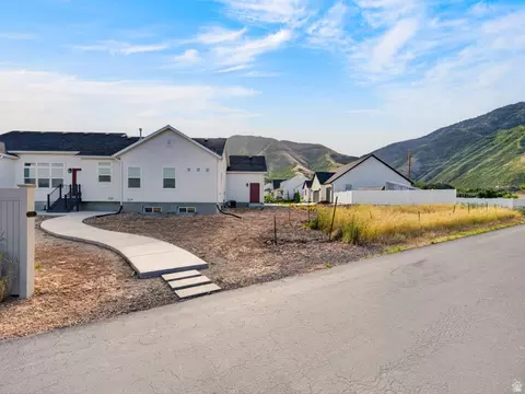 Exterior - 1257 N 1350 E, Mapleton, UT 84664 photo 9 of 14