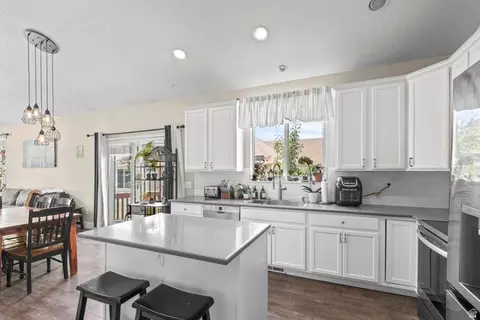 Kitchen - 14098 S Candy Pull Dr, Draper, UT 84020 photo 1 of 4