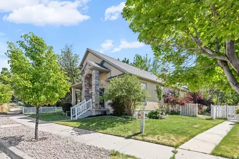 Exterior - 14098 S Candy Pull Dr, Draper, UT 84020 photo 5 of 8