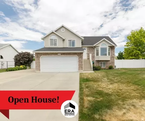 2402 W 2375 N, Clinton, UT 84015