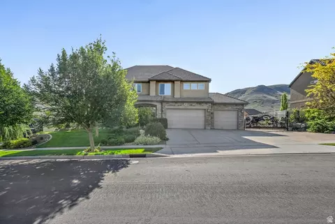 14497 S Fox Creek Dr W, Herriman, UT 84096