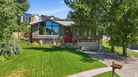 8555 S Gambling Way, Sandy, UT 84094