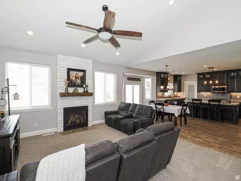 Living - 9261 N Belle St, Eagle Mountain, UT 84005 photo 2 of 5