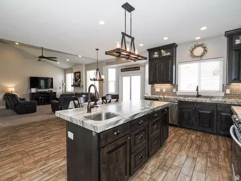 Kitchen - 9261 N Belle St, Eagle Mountain, UT 84005 photo 4 of 5