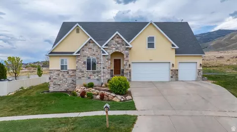 279 W Wrangler Ave S, Saratoga Springs, UT 84045