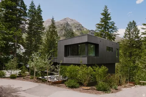Exterior - 3011 E Ridge Top Rd, Sundance, UT 84604 photo 17 of 21