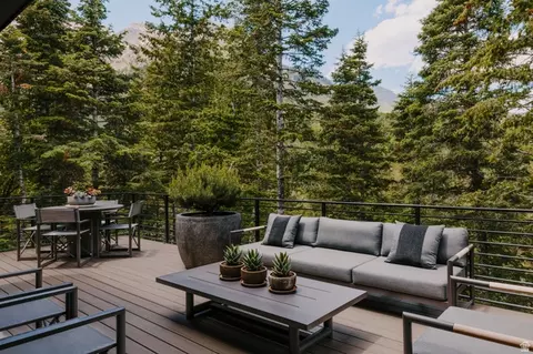 Exterior - 3011 E Ridge Top Rd, Sundance, UT 84604 photo 8 of 21