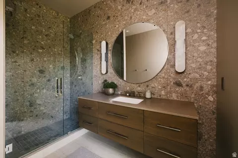 Bath - 3011 E Ridge Top Rd, Sundance, UT 84604 photo 6 of 8