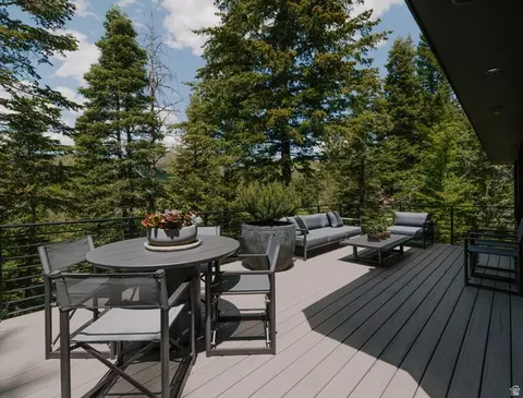 Exterior - 3011 E Ridge Top Rd, Sundance, UT 84604 photo 9 of 21