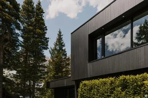 Exterior - 3011 E Ridge Top Rd, Sundance, UT 84604 photo 6 of 21