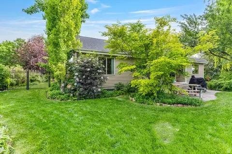 Exterior - 609 E 2100 N, North Logan, UT 84341 photo 7 of 9