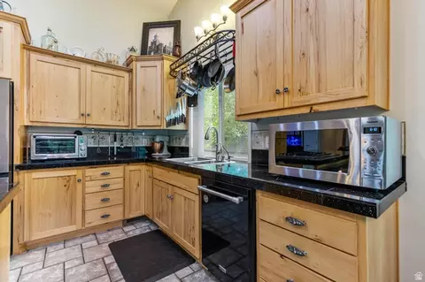 Kitchen - 609 E 2100 N, North Logan, UT 84341 photo 3 of 5