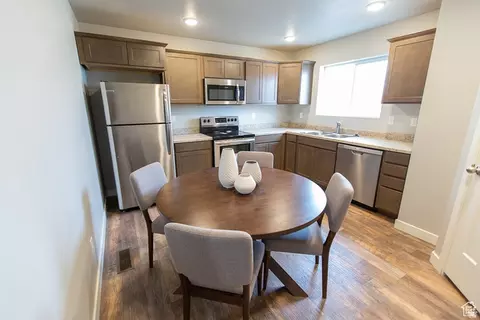2625 S Asbridge Ln, Magna, UT 84044