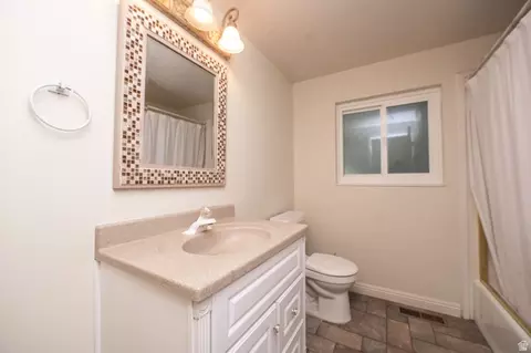 Bath - 1154 N Wasatch Dr, Logan, UT 84341 photo 1 of 3