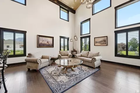 Living - 464 S 975 W, Mapleton, UT 84664 photo 5 of 11