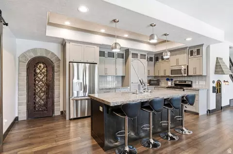 Kitchen - 464 S 975 W, Mapleton, UT 84664 photo 6 of 8