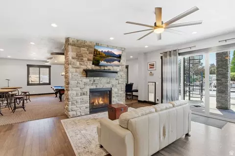 Living - 464 S 975 W, Mapleton, UT 84664 photo 10 of 11