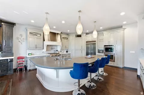 Kitchen - 464 S 975 W, Mapleton, UT 84664 photo 3 of 8