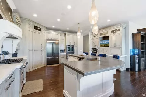 Kitchen - 464 S 975 W, Mapleton, UT 84664 photo 5 of 8