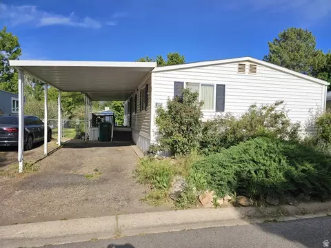 2875 N Hill Field Rd # 195, Layton, UT 84041