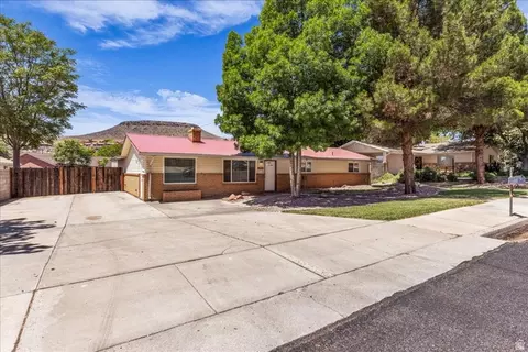 573 W Diagonal St, Saint George, UT 84770