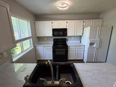 Kitchen - 825 E 760 N, Ogden, UT 84404 photo 2 of 3